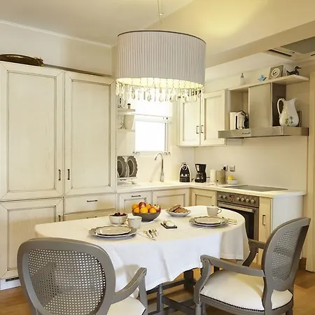 Apartament Unique In The Heart Of The